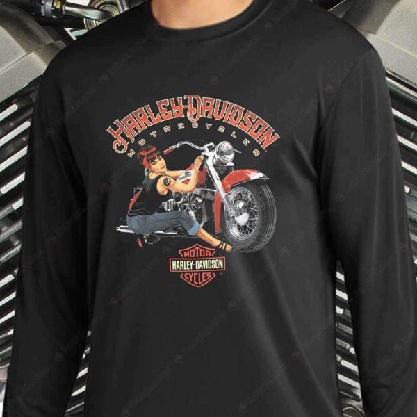 Harley-Davidson Pin-Up Girl And Motorcycle  T-Shirt