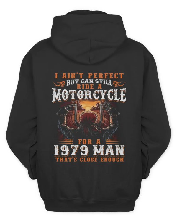 Motorcycle Art Hoodie for 1979 Man – Vintage Graphic Design and Bold Statement