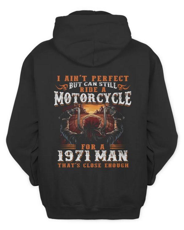 Vintage Motorcycle Art Hoodie for 1971 Man – Bold Rider Design