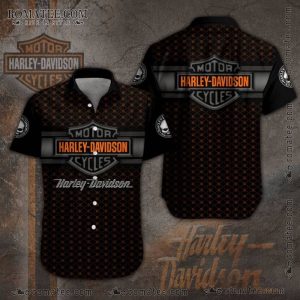 Harley-Davidson Vintage Logo Hawaiian Shirt with Bold Motorcycles Design