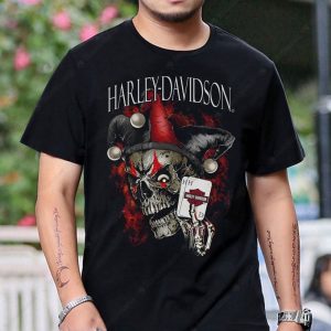 Harley-Davidson Jester Skull Graphic Tee with Bold Red Accents and Edgy Artwork