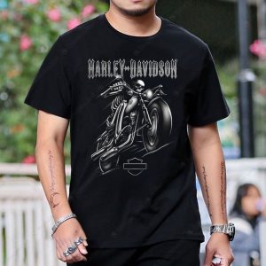 Harley-Davidson Skeleton Rider Graphic Tee with Vintage Motorcycle Art