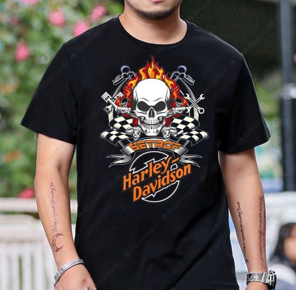 Harley Davidson Skull Graphic Tee with Flames and Checkered Flags Design