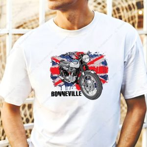Triumph Bonneville T120 Vintage Motorcycle Graphic T-Shirt with Union Jack Design